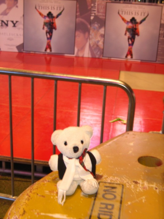 En la alfombra roja de la premiere OveditoThisisitAlfombraroja