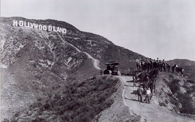 Hollywoodland-y-los-orígenes-de-la-meca-del-cine