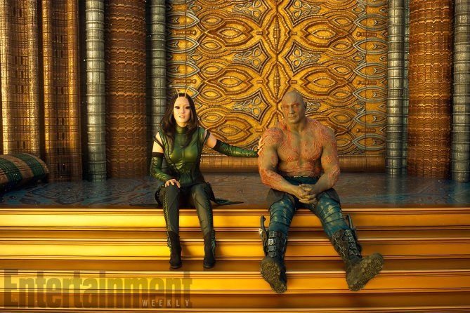 Guardians Of The Galaxy Vol. 2 L to R: Mantis (Pom Klementieff) and Drax (Dave Bautista) Ph: Film Frame ©Marvel Studios 2017