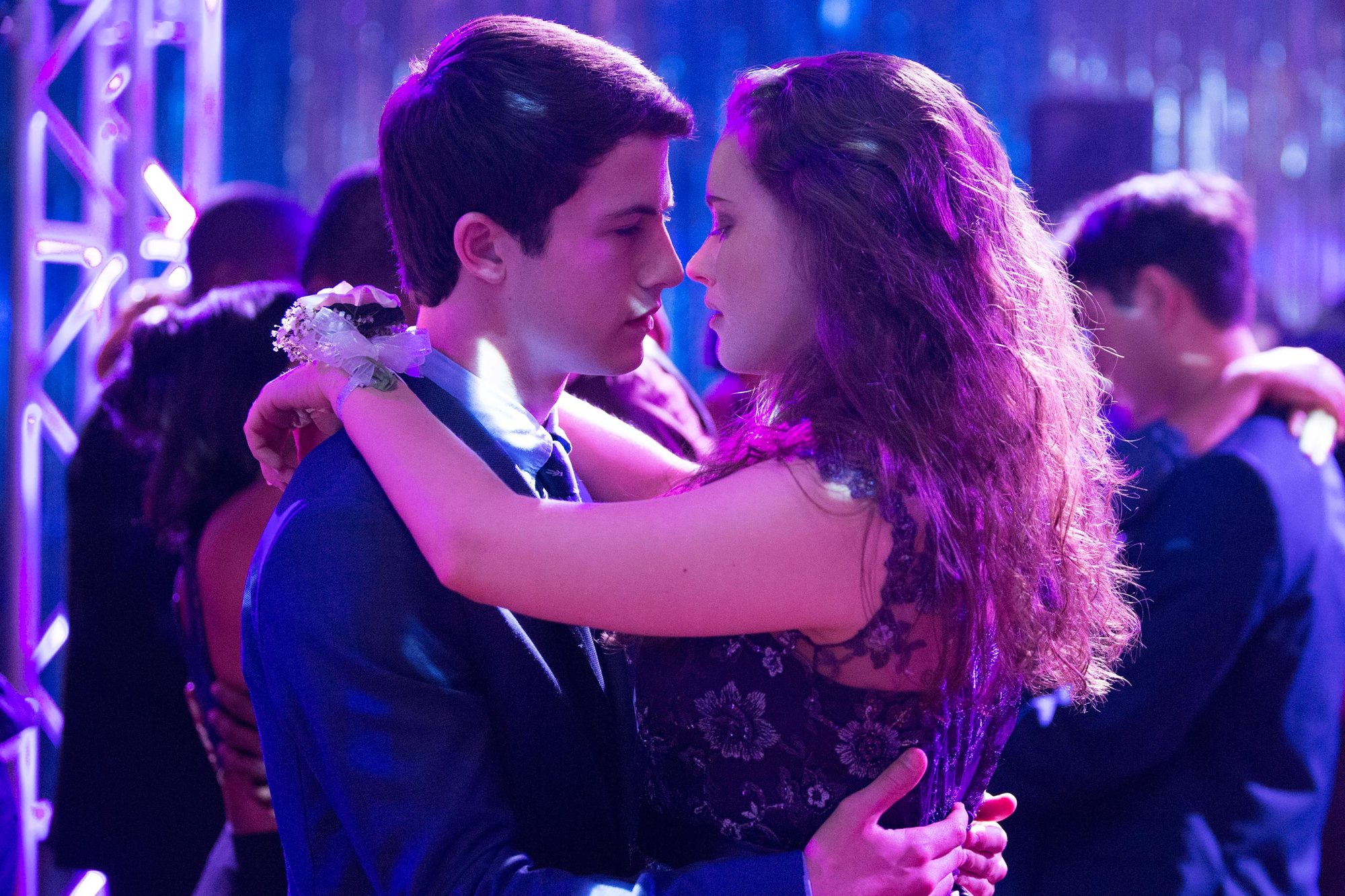 13 REASONS WHY - PRODUCTION STILLS - 023 DESCRIPTION 13 REASONS WHY SEASON Season 1 EPISODE 5 PHOTO CREDIT Beth Dubber/Netflix PICTURED (Left to Right) Dylan Minnette and Katherine Langford