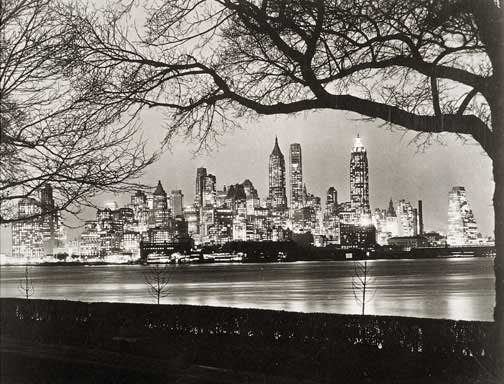 La silueta de Nueva York y sus encantos nocturnos