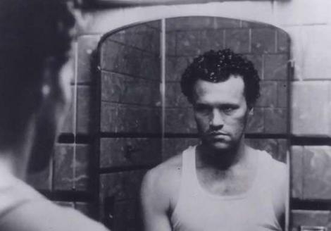 Imagen de la película ¨Henry, retrato de un asesino¨ Asesinosenserie_HijodemamaHenry.jpg